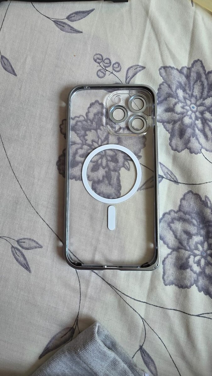 iPhone 14 Pro Max Magnet Case