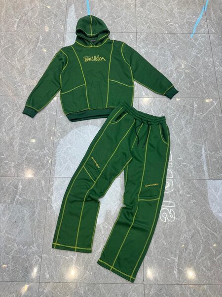 Survêtement vert sportif