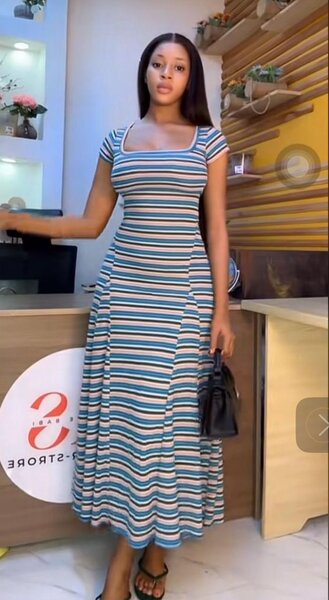 Ensemble et Robes Élégantes