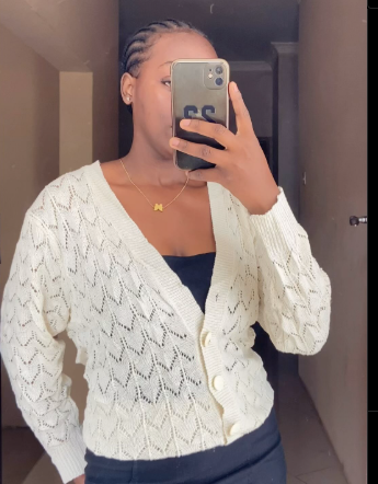  Short knitted Sweater  with buttons  size: M