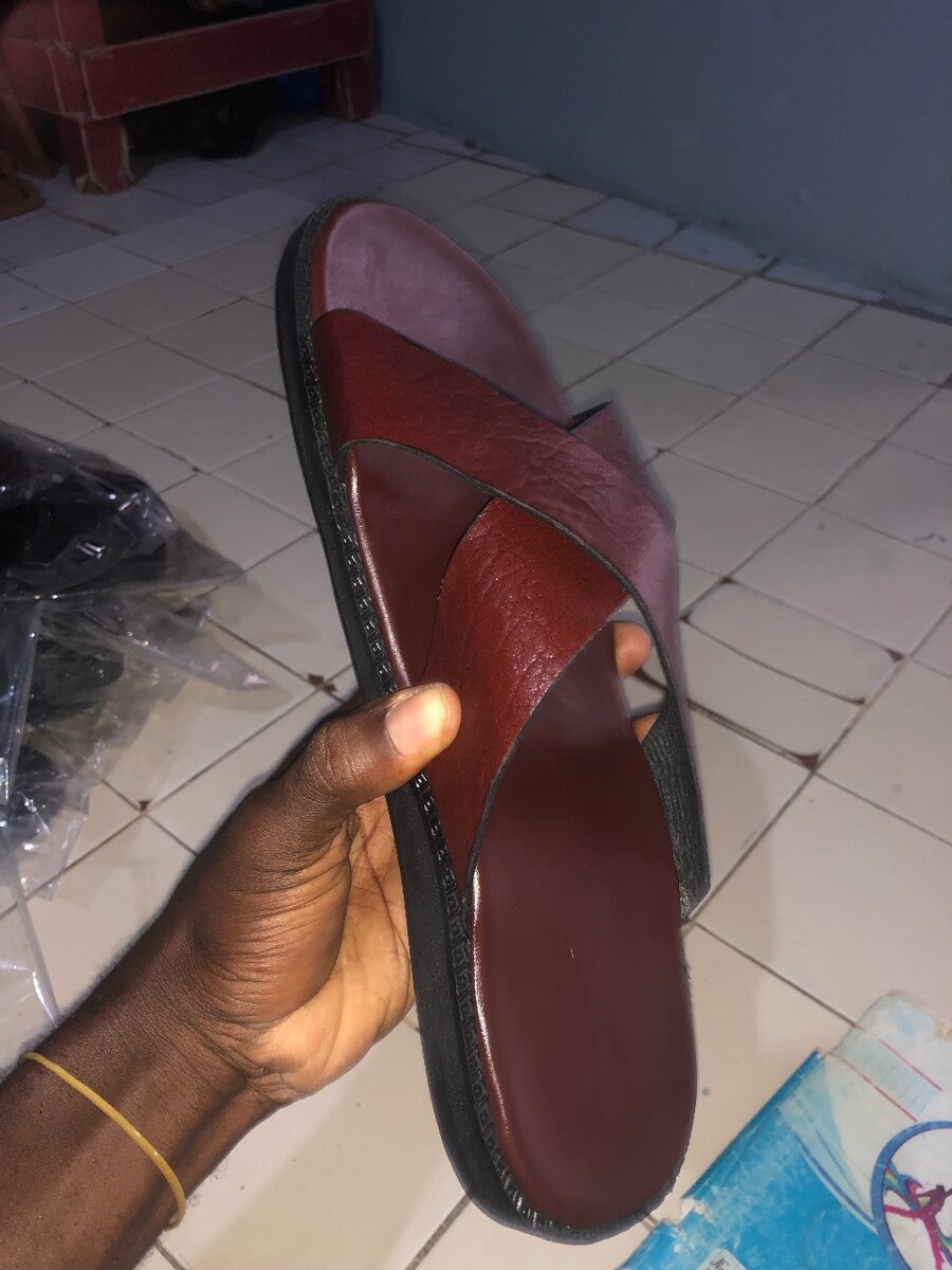 Sandale en cuir pour homme