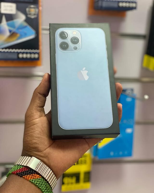 BRAND NEW IPHONE 🍏 pro 