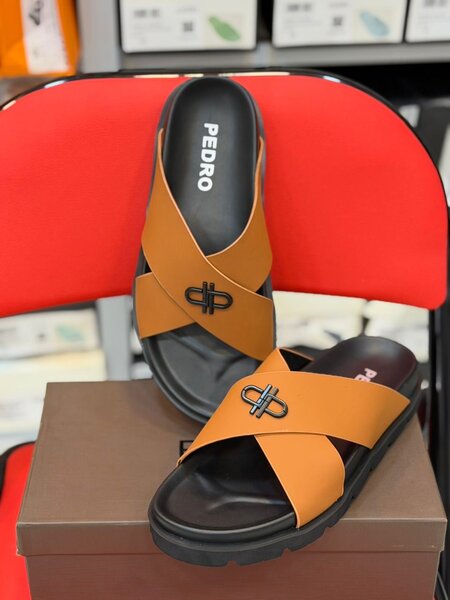 Sandales en cuir Pedro