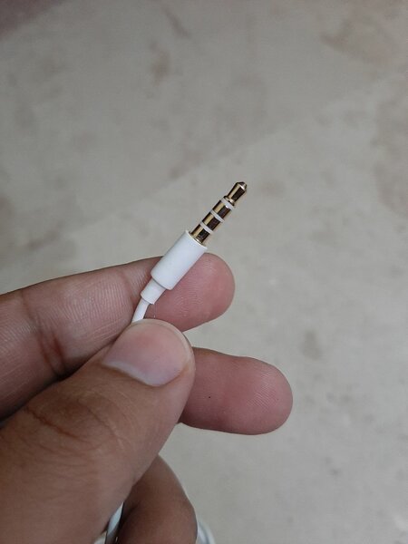 Samsung Original Box Pulled Handsfree (Very Rare Piece)