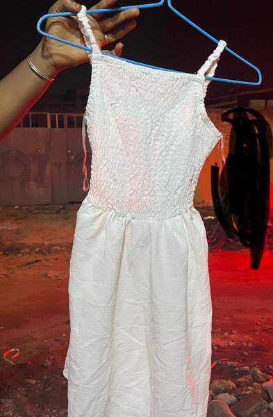 Combinaison blanche dos ouvert