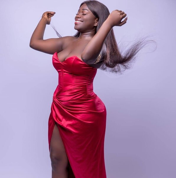 Robe élégante soirée fendue