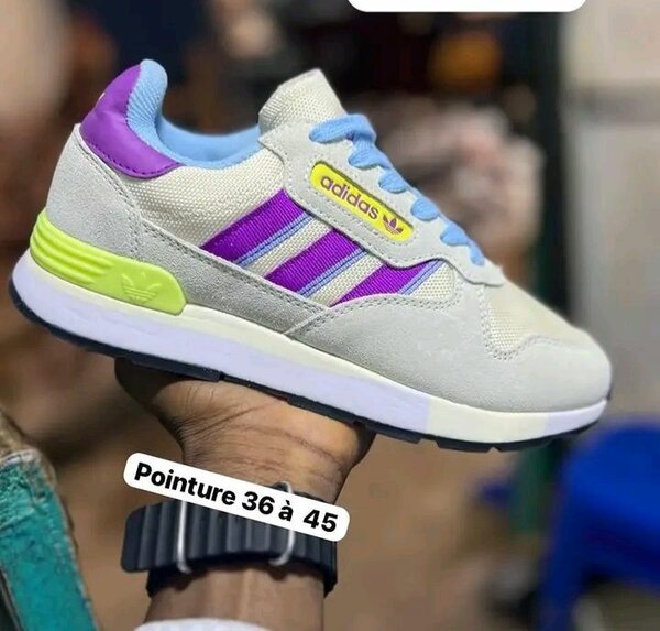 Chaussures de sport Adidas