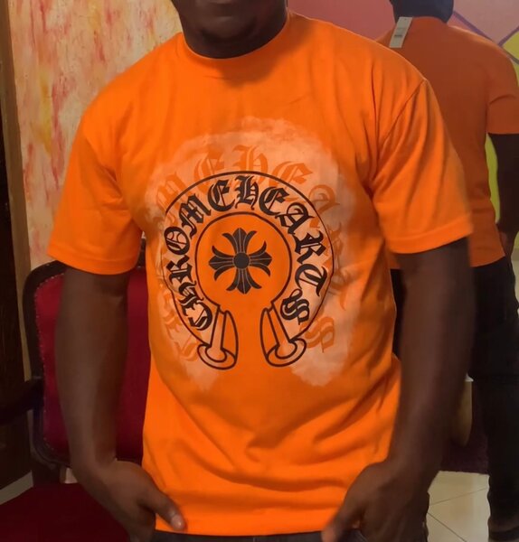 T-shirt graphique tendance