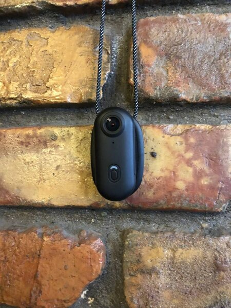 Нагрудная экшен камера