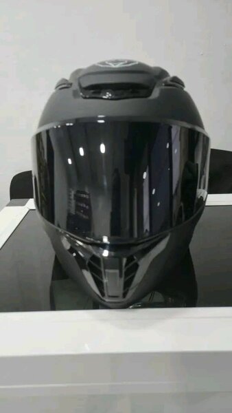Casque intégral moto élégant