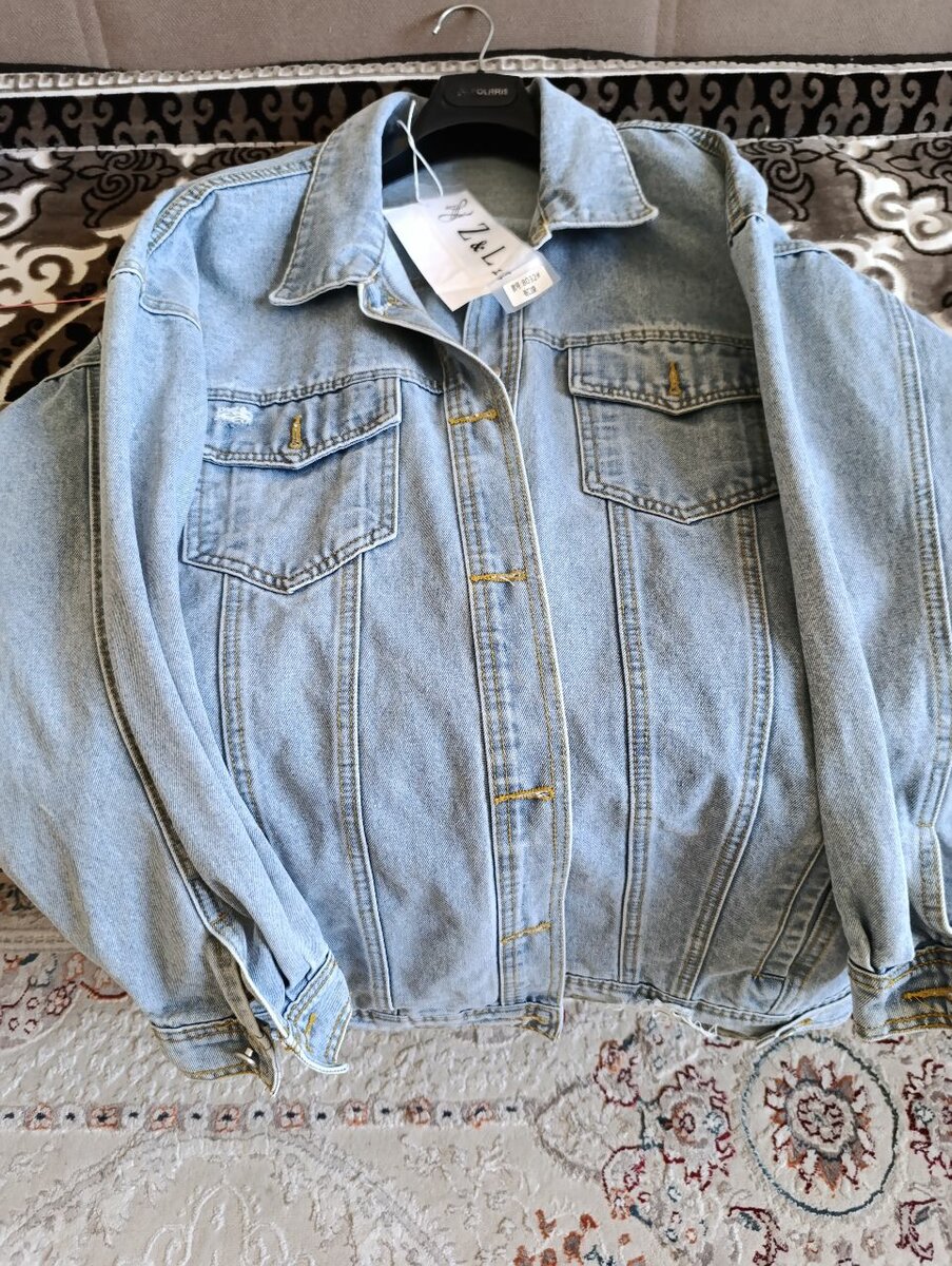 Джинсовая куртка