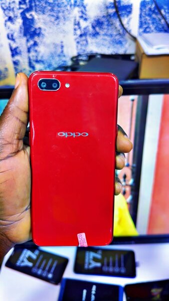 Smartphone OPPO Rouge
