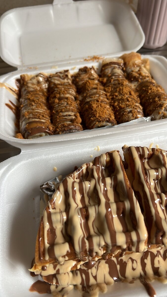 Combo de gaufres et de crêpes