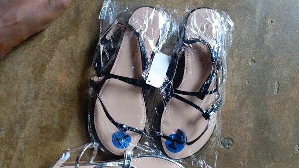 Sandales fermées élégantes