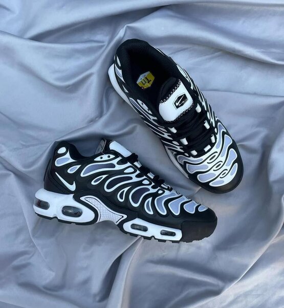 Chaussures Nike Air Max Pulse
