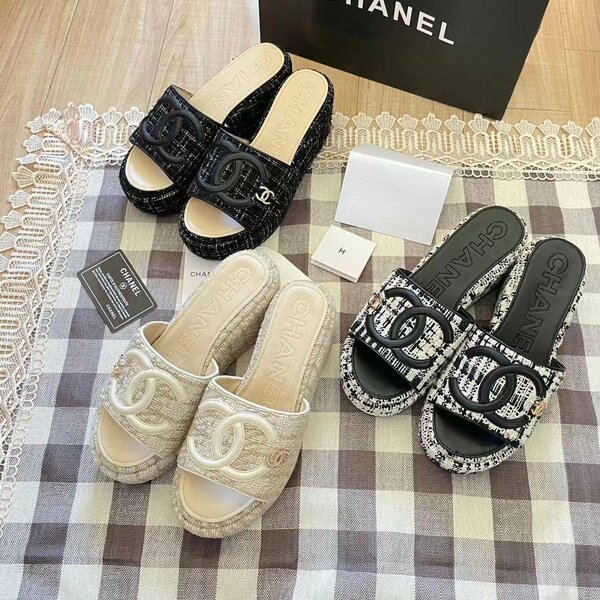 Sandale