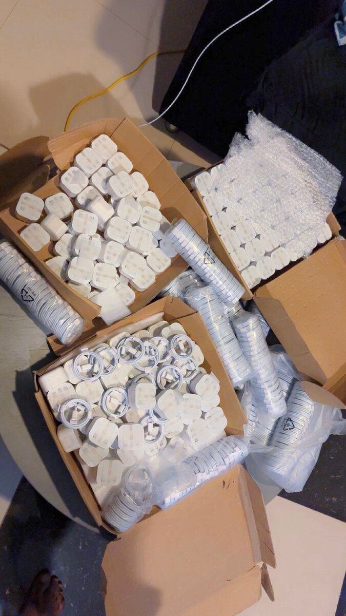 iPhone type C charger