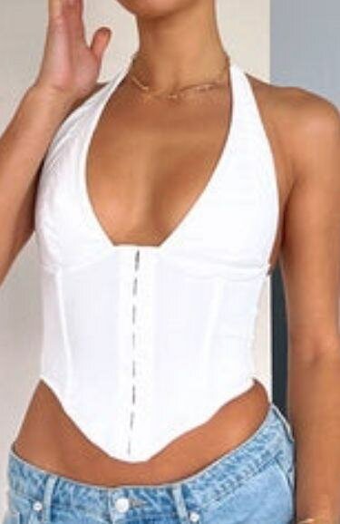 Top dos nu élégant