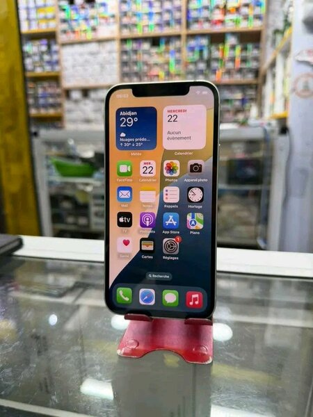 iPhone 12 simple