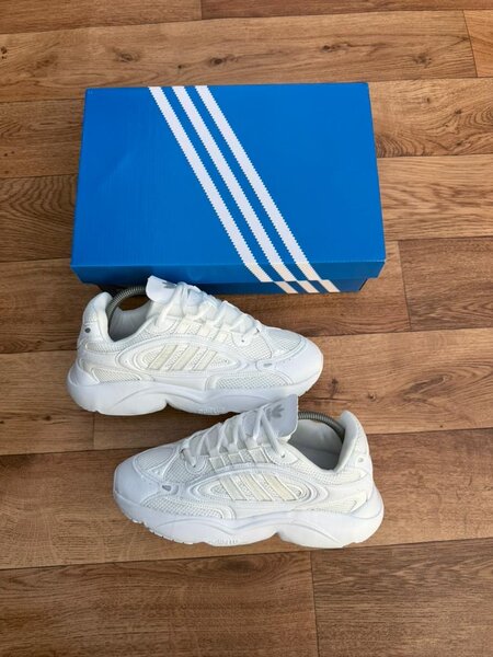 Baskets blanches sport tendance