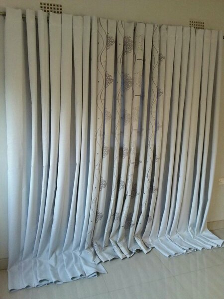 2 drops of curtains white