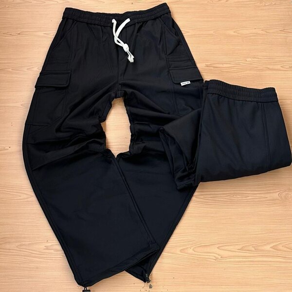 Side pocket