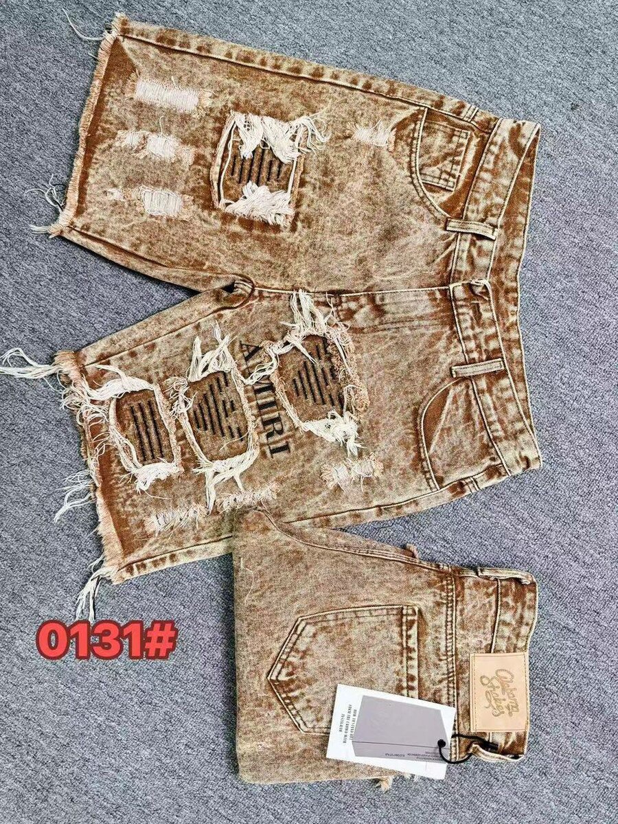 Shorts en jean déchiré tendance