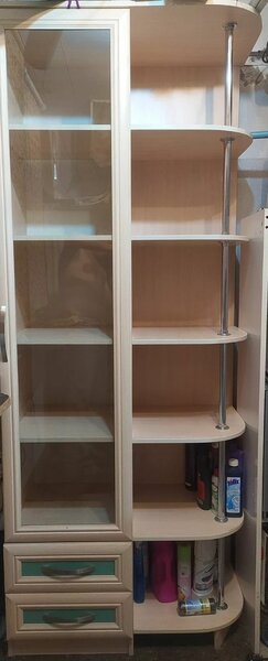 Шкафы и стол