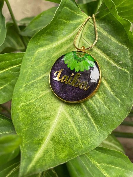 Resin name pendants