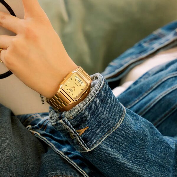 Montre Casio Quartz Dorée