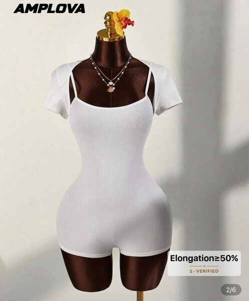 Combinaison élégante sexy