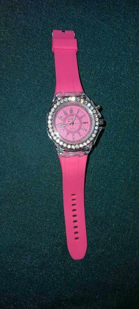 Korean watch (lighting and diamond stones)