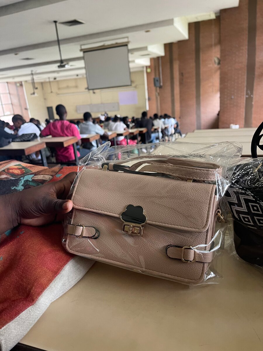 Sac à main élégant en cuir