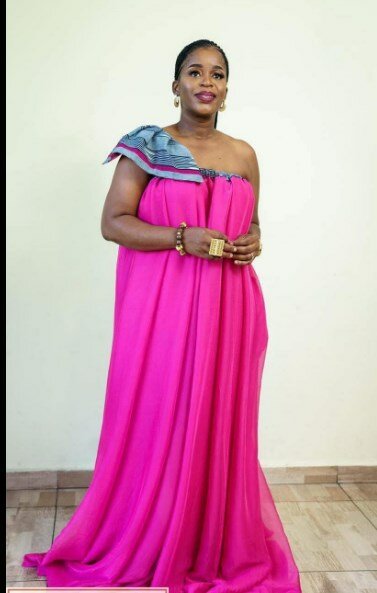 Robe longue rose, fluide