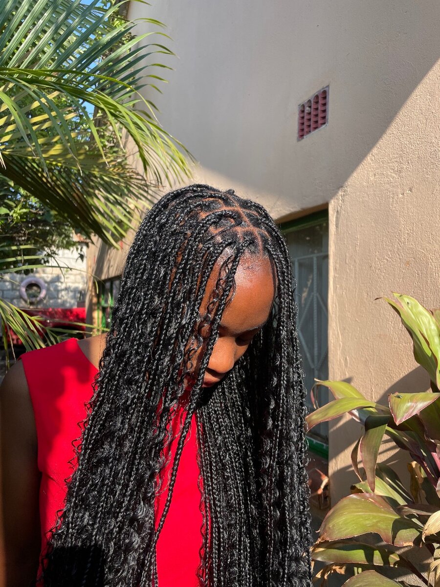 Goddess knotless braids