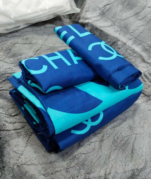 Set duvet cover, sheet + 2 pillowcases, blue Chanel print