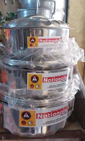 Batterie de cuisine en acier inoxydable