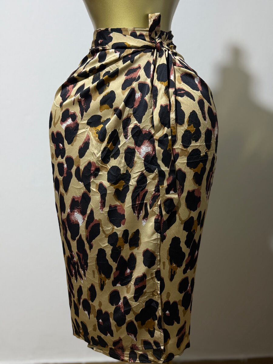 Jupe crayon léopard élégante