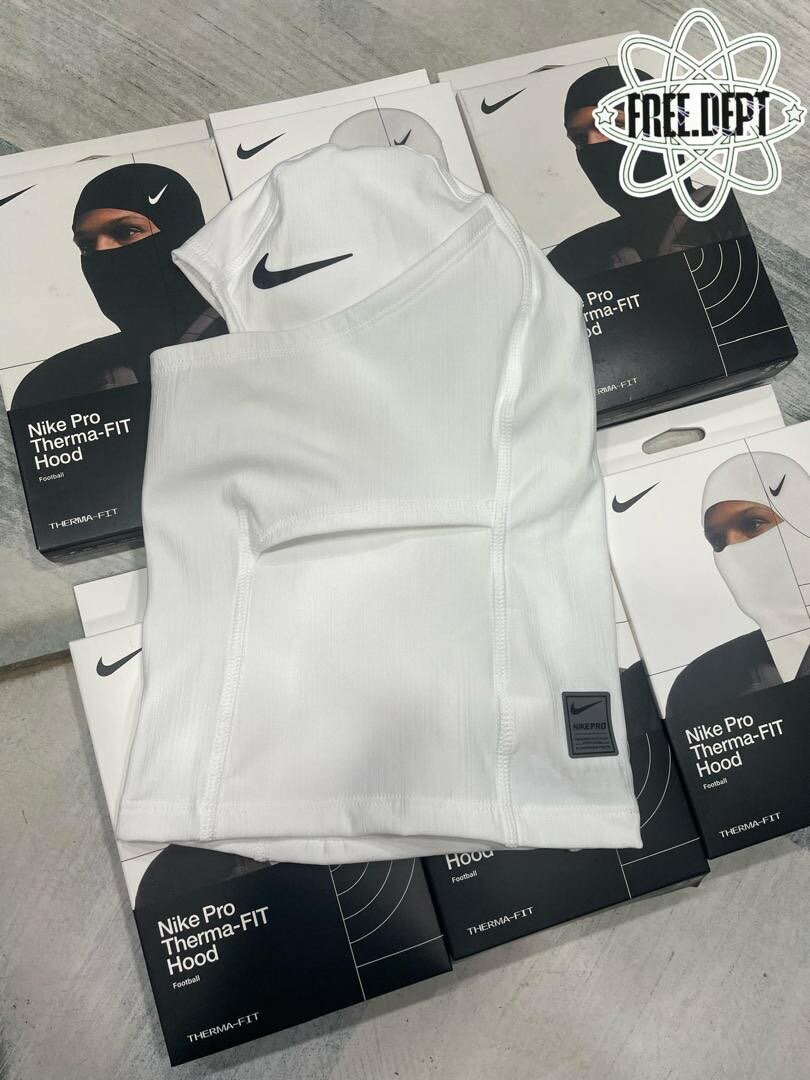 Nike Pro Therma-Fit Hood