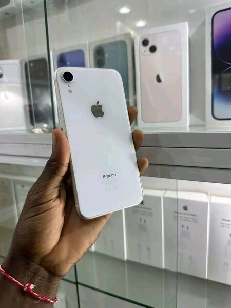 iPhone XR Blanc 128Go