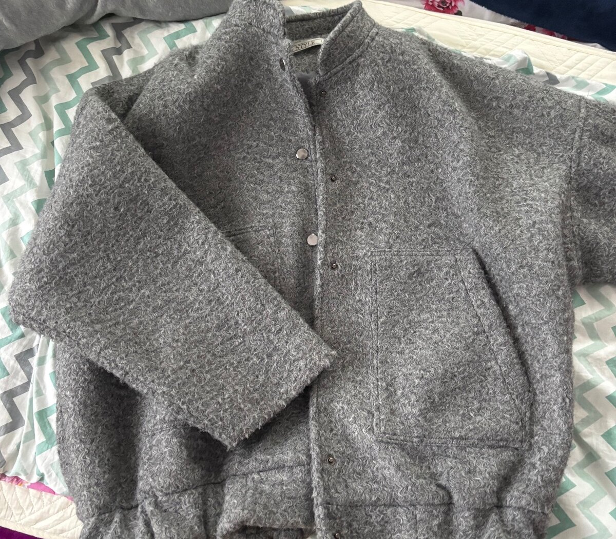 Серый бомбер