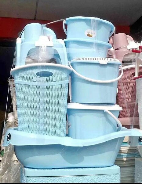 Ensemble de seau avec passoire