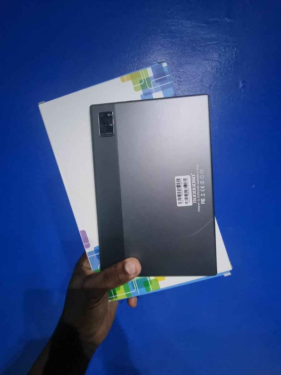 TABLETTE AVEC PUCES IMPORTÉ