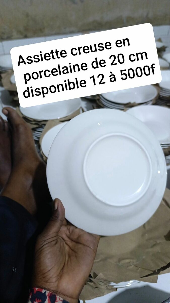 Assiette creuse en porcelaine 20cm