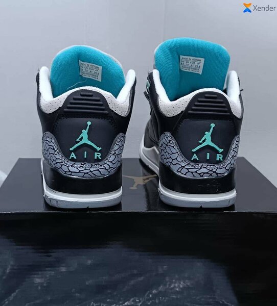 Baskets Air modernes noires