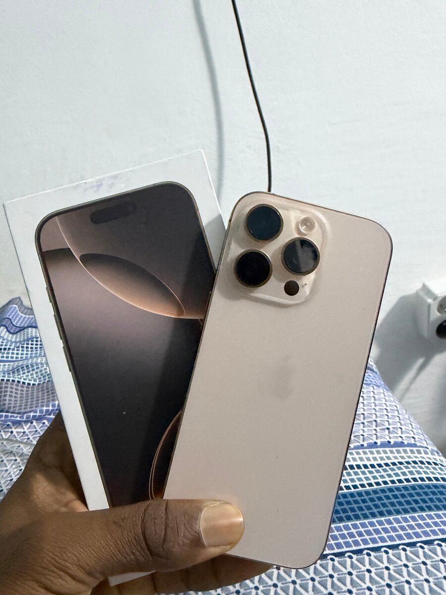 iPhone 16pro 128GB avec carton