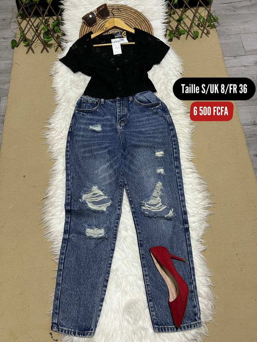 Jeans déchirés taille haute femme