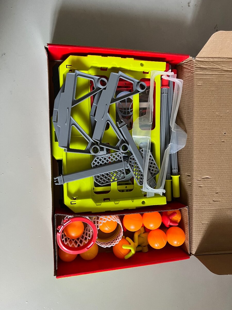 НАСТОЛЬНАЯ ИГРА «ФУТБАСКЕТ»