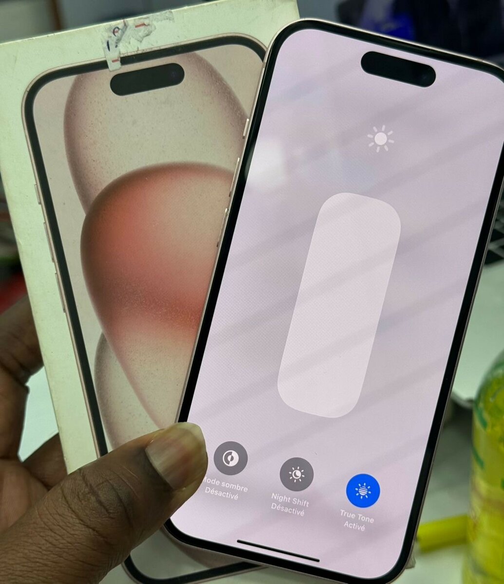 iPhone 15 Rose 128 Go