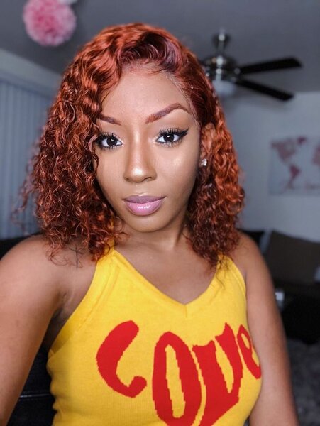 Perruque Bouclée Cuivrée